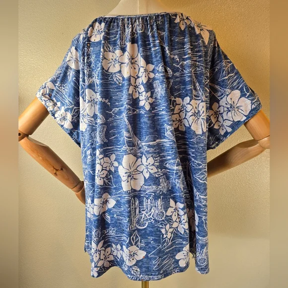Cathy Daniels Blue Floral Blouse with Sequin Detail 2X - Picture 5 of 12